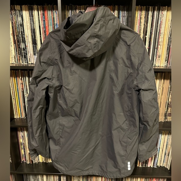 Elevate Sports Lightweight Ski Jacket - Picture 8 of 10